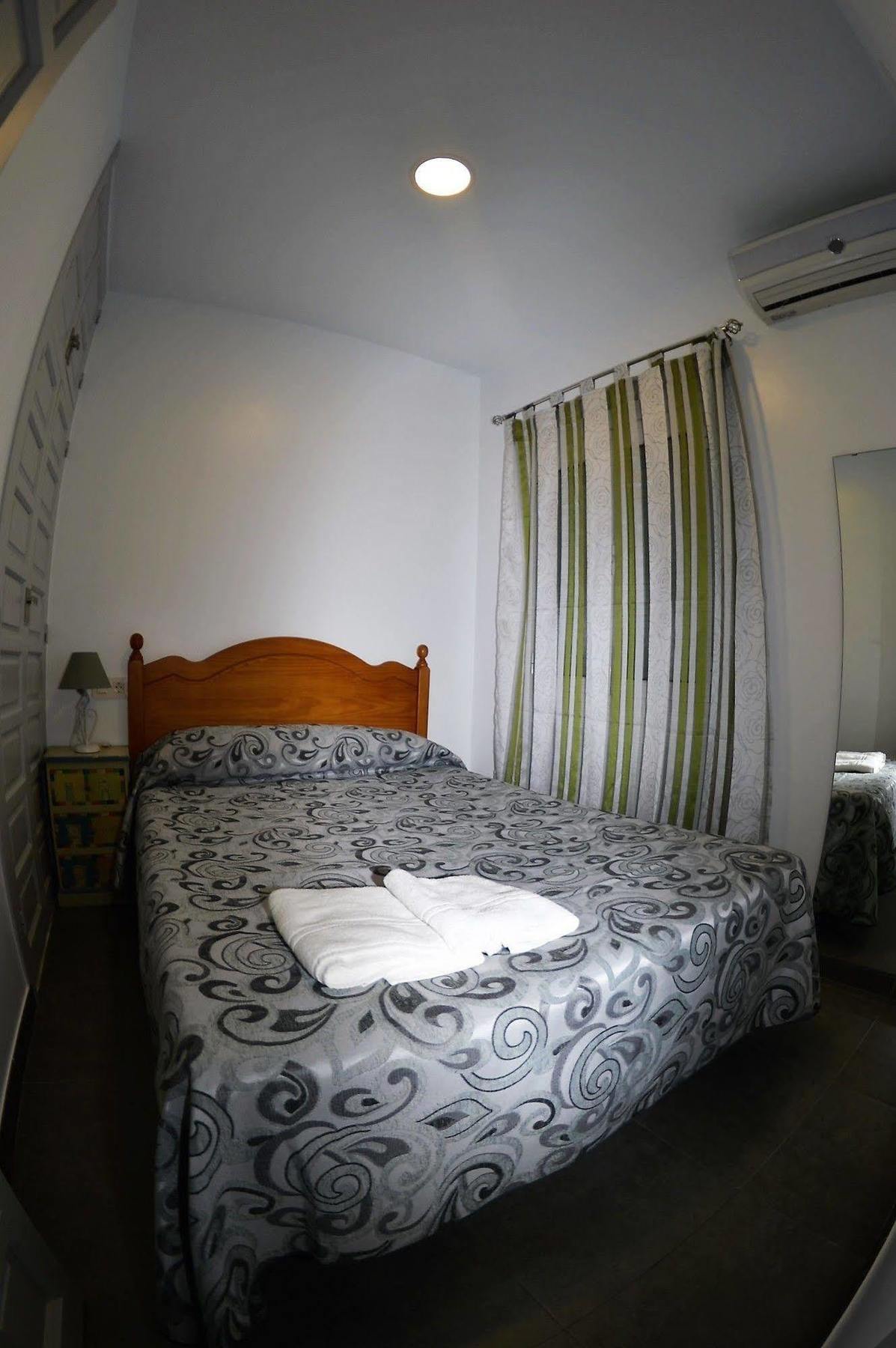 Apartamentos El Galan II Карбонерас Экстерьер фото